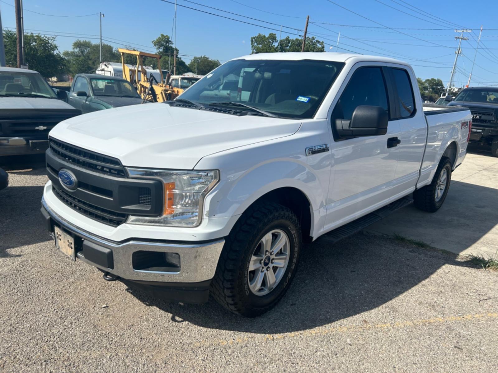 2019 White Ford F-150 Lariat SuperCab 6.5-ft. 4WD (1FTFX1E5XKK) with an 5.0L V8 OHV 16V engine, 6A transmission, located at 1687 Business 35 S, New Braunfels, TX, 78130, (830) 625-7159, 29.655487, -98.051491 - Photo #0
